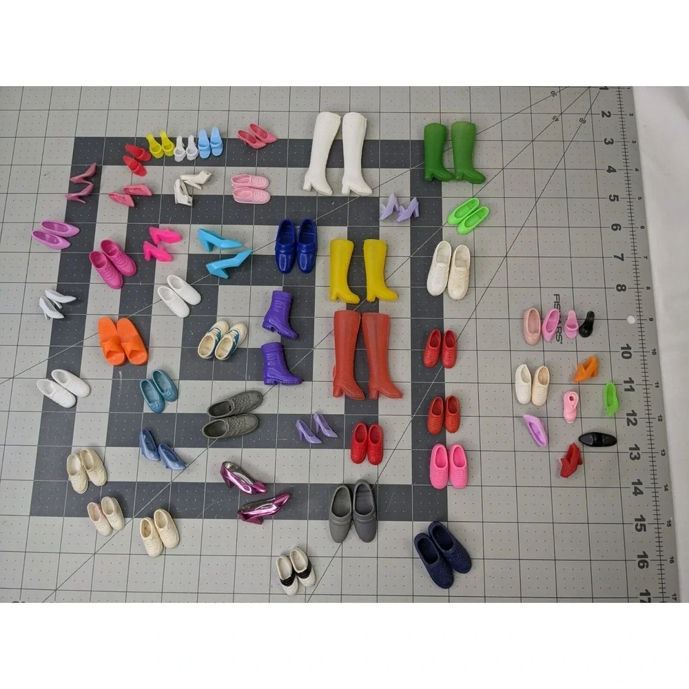 Fashion Doll Large Lot of Shoes Boots Doll‎ Male Female